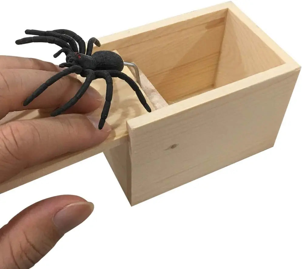 Funny Surprise Joke Prank Happy Box Wooden Spider Box Toys Christmas Scary Toys Target Adult Boy Halloween Festival Party Props