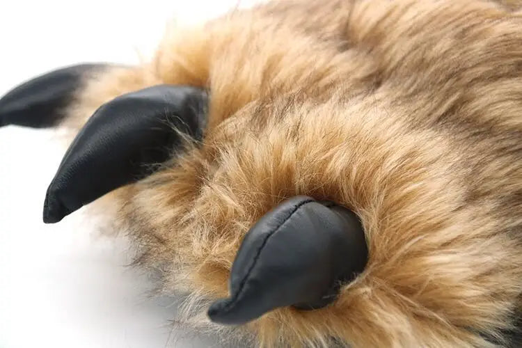 Black furry fur slippers men unisex chunky bigfoot shoes 2024 creative slip on bear paw slippers couples plush indoor shoes