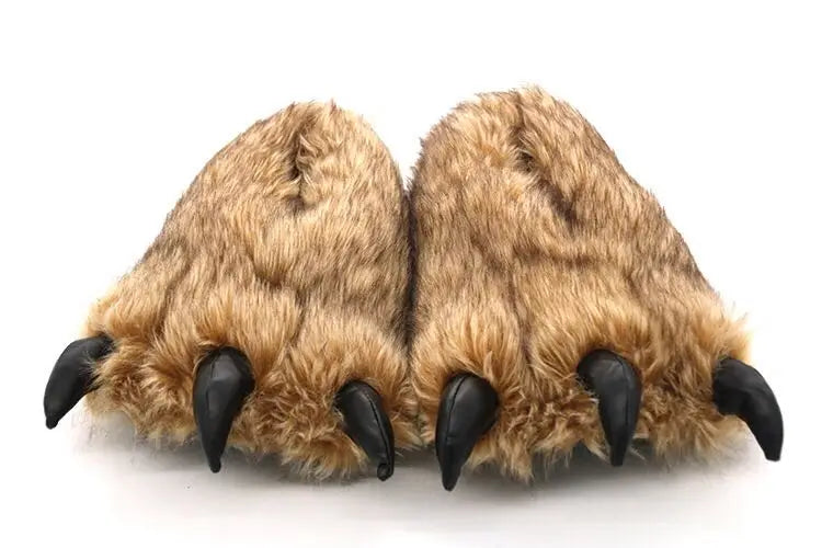 Black furry fur slippers men unisex chunky bigfoot shoes 2024 creative slip on bear paw slippers couples plush indoor shoes