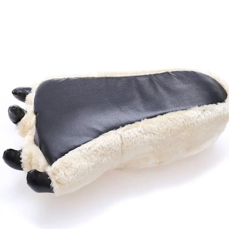 Black furry fur slippers men unisex chunky bigfoot shoes 2024 creative slip on bear paw slippers couples plush indoor shoes