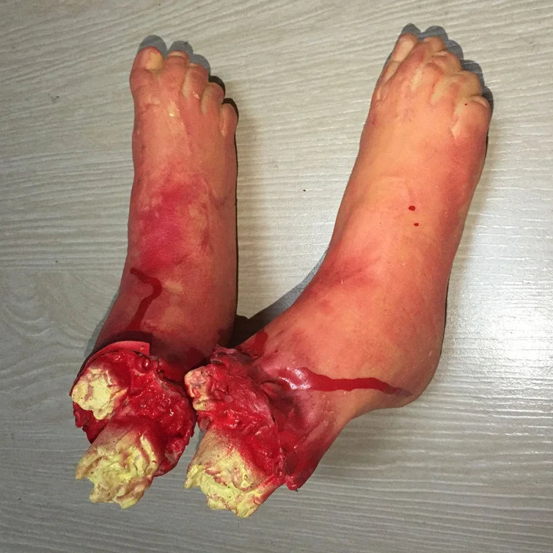Halloween Props Decorations Horrible Blood Broken Fake Limbs Fingers Legs Arm Feet Latex Tricky Toys For Haunted House Decor