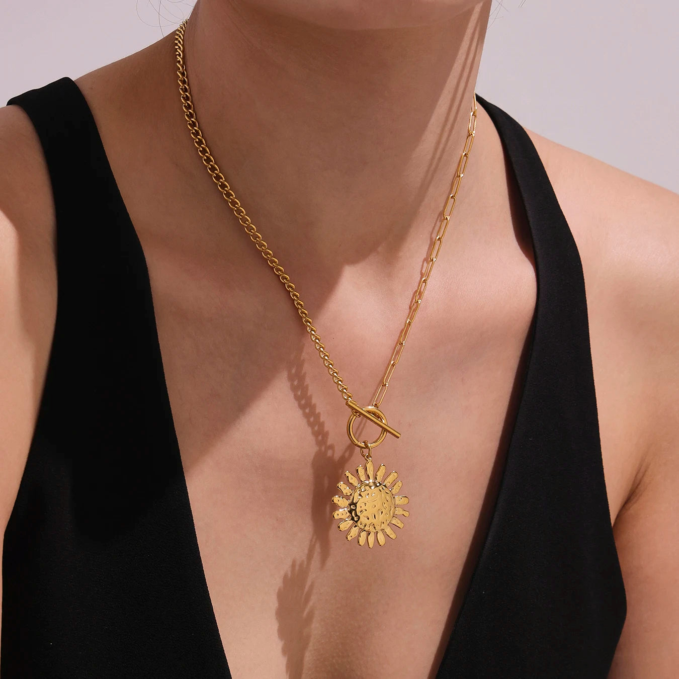 Gold Color Silver Sun Pendant Necklace for Women Luxury 18K Gold-Plated Stainless Steel 2 Chain Styles Women's Necklace Jewelry
