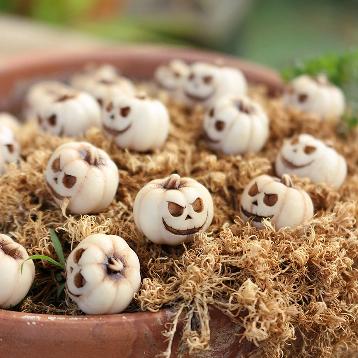 20 creative Halloween white pumpkins, outdoor garden bonsai decoration filled with pumpkin ornaments, home micro landscape decor