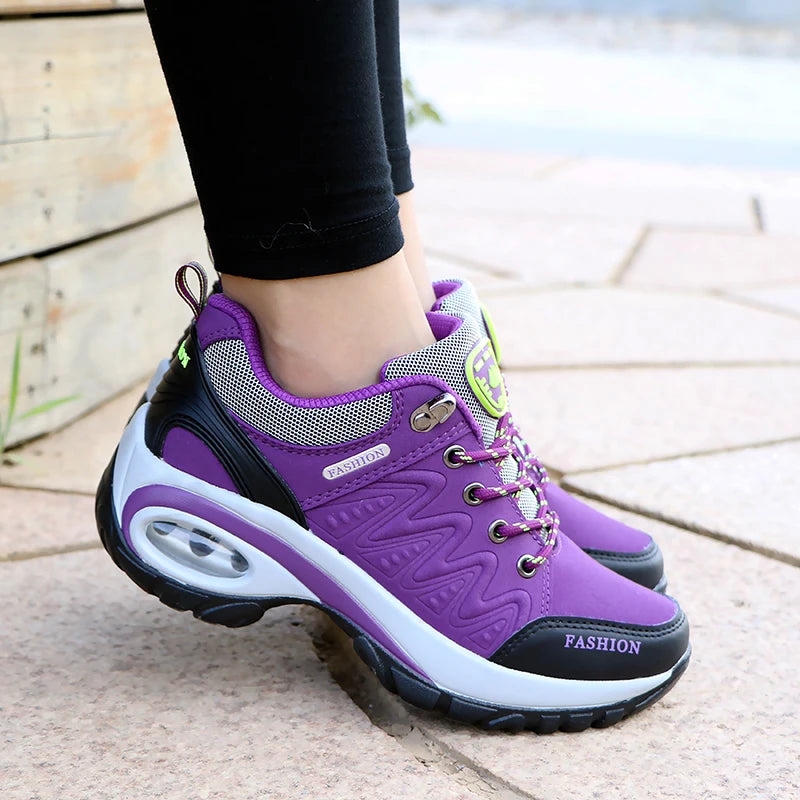 Women platform winter sneakers 2025 New in Casual Fashion Cushion Running Sports Shoes for Women Plush Warm Snow Boots Loafers