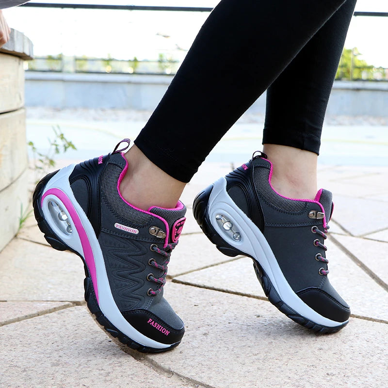 Women platform winter sneakers 2025 New in Casual Fashion Cushion Running Sports Shoes for Women Plush Warm Snow Boots Loafers