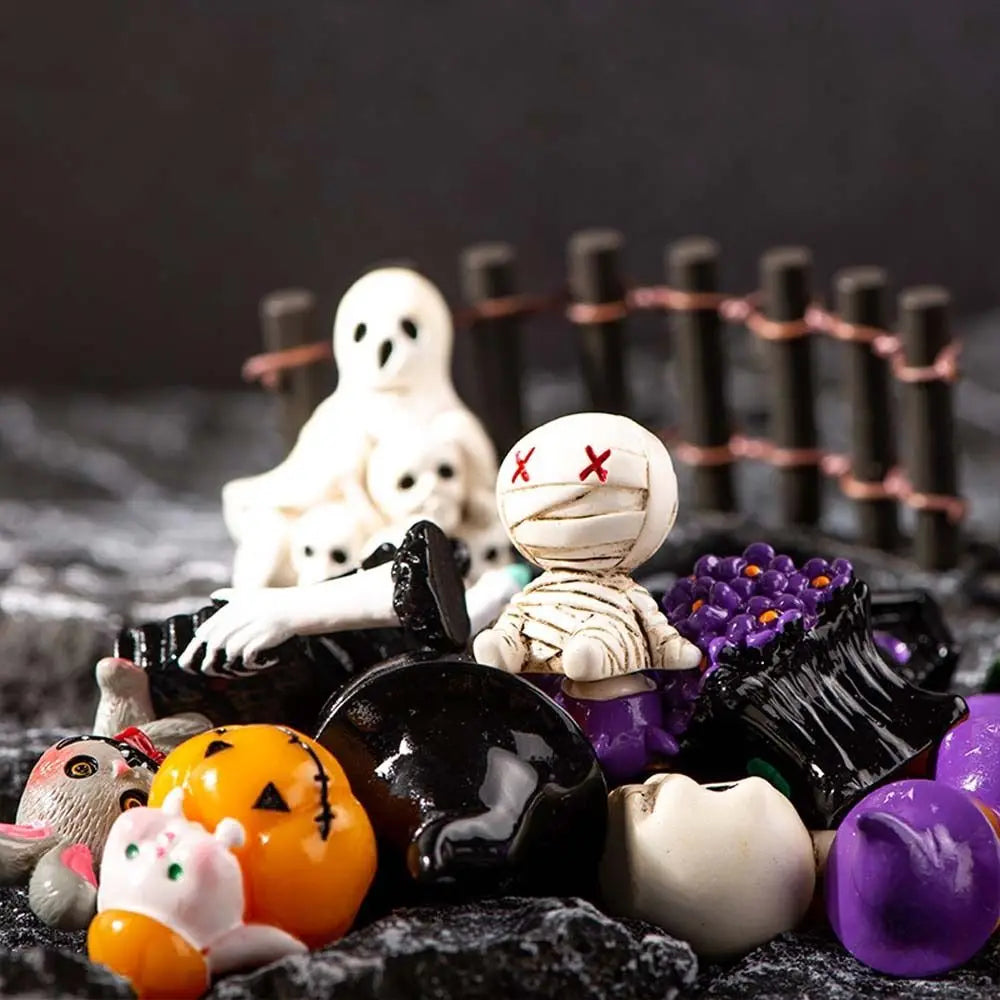 Cartoon Halloween Pumpkin Skeleton Figurines 3D DIY Mummy Skull Statue Cute Mini Miniatures Ghost Ornaments Car Ornament