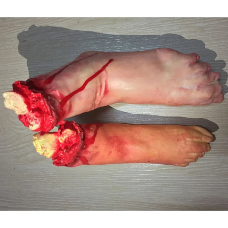 Halloween Props Decorations Horrible Blood Broken Fake Limbs Fingers Legs Arm Feet Latex Tricky Toys For Haunted House Decor
